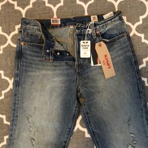 NWT Levi’s Wedgie Fit High Rise Jean